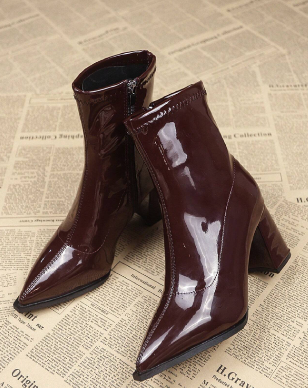 Pointed Toe Patent Leather Mid-Calf Chunky Heel Boots.